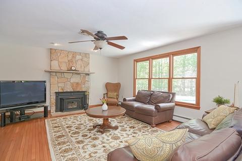 4 Bubbling Brook Rd, Franklin, MA 02038 photo 13