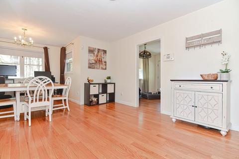 34 Mendon St, Upton, MA 01568 photo 4