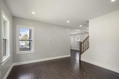 9 Wakefield St, Webster, MA 01570 photo 11