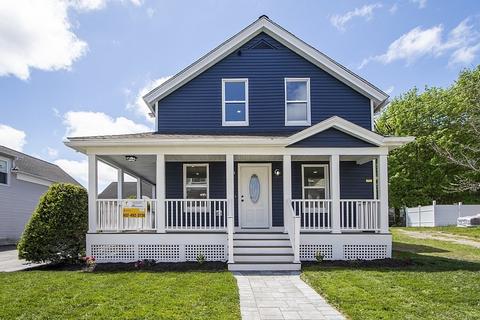 9 Wakefield St, Webster, MA 01570 photo 1