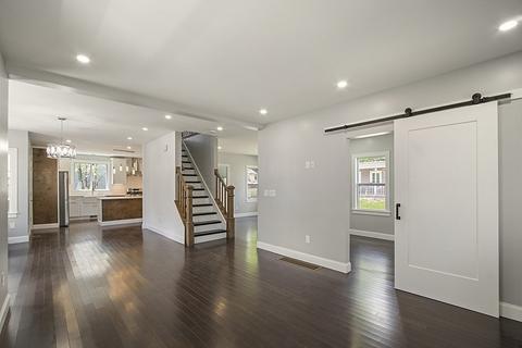 9 Wakefield St, Webster, MA 01570 photo 8