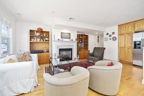 25 Maple St #C, Canton, MA 02021 photo 8