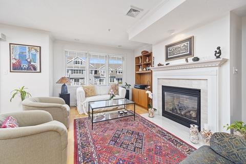 25 Maple St #C, Canton, MA 02021 photo 1