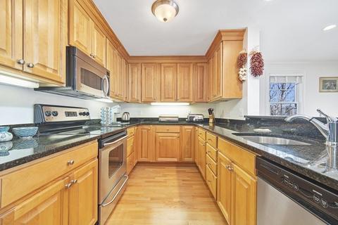 25 Maple St #C, Canton, MA 02021 photo 2