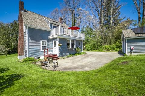 67 Langsford St, Gloucester, MA 01930 photo 9