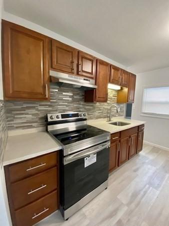97 Cuff Ave, Springfield, MA 01104 photo 9