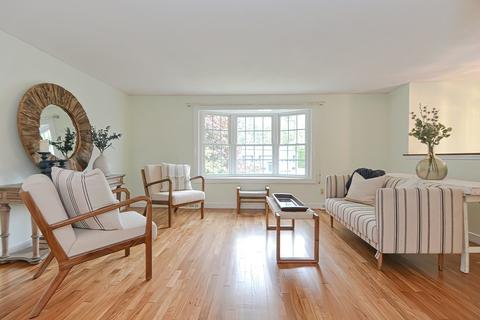 12 Borrows Rd, Foxboro, MA 02035 photo 4