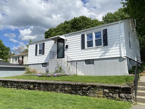 116 Orient St, Worcester, MA 01604 photo 2
