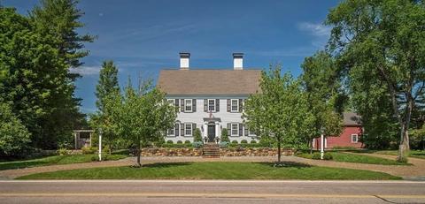 200 North St, Medfield, MA 02052 photo 1