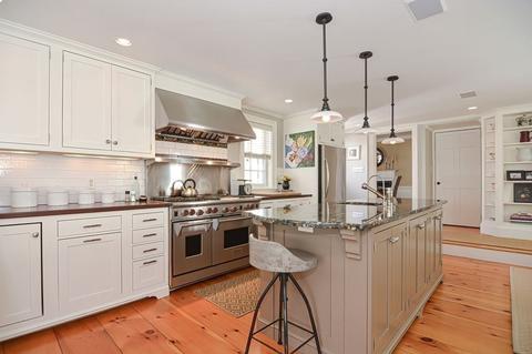 200 North St, Medfield, MA 02052 photo 9