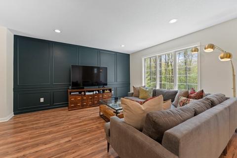 152 Grayson Dr, Springfield, MA 01119 photo 7