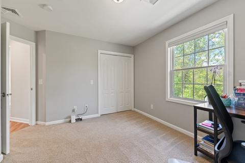 152 Grayson Dr, Springfield, MA 01119 photo 27