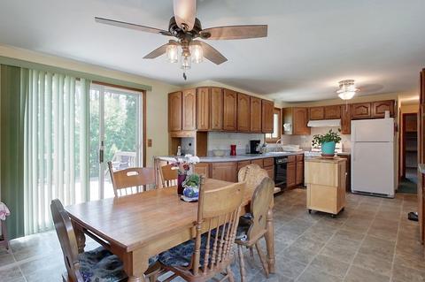 16 Willow Dr, Townsend, MA 01469 photo 7