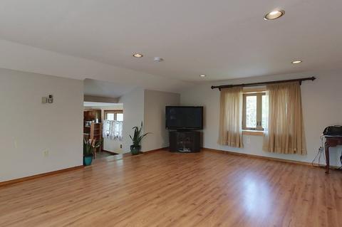 16 Willow Dr, Townsend, MA 01469 photo 12