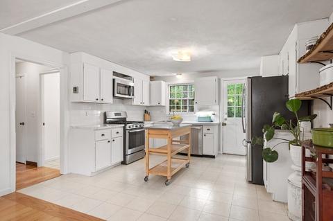 51 Ash St, Townsend, MA 01469 photo 10