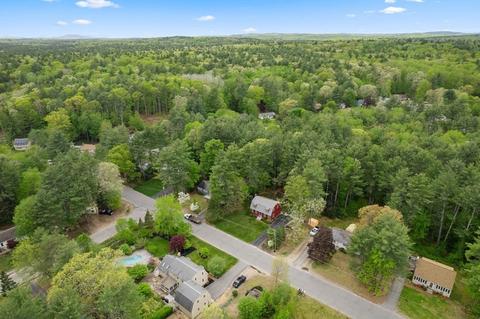 51 Ash St, Townsend, MA 01469 photo 2