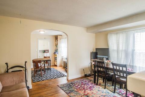 30 Ball St, Worcester, MA 01603 photo 14