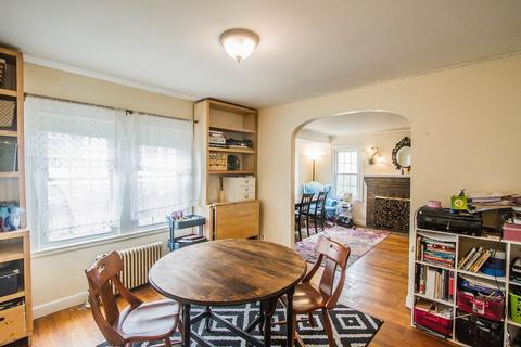 30 Ball St, Worcester, MA 01603 photo 11
