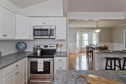 76 Keith St, Springfield, MA 01108 photo 17