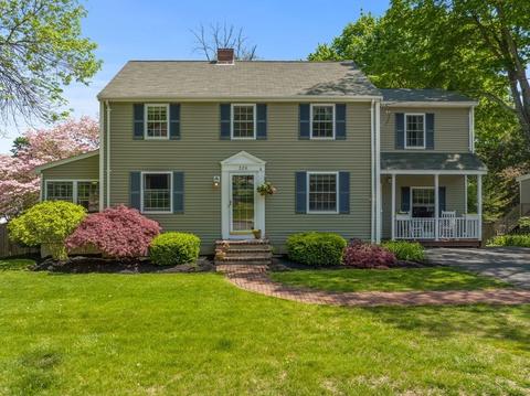 326 Summer Ave, Reading, MA 01867 photo 1