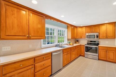 3 Conant St, Acton, MA 01720 photo 6