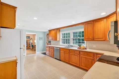 3 Conant St, Acton, MA 01720 photo 9