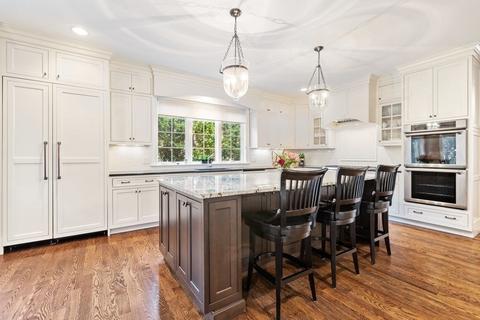 9 Thurston Ln, Needham, MA 02492 photo 8