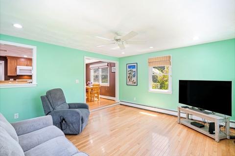 34 Parkview Rd, Reading, MA 01867 photo 7
