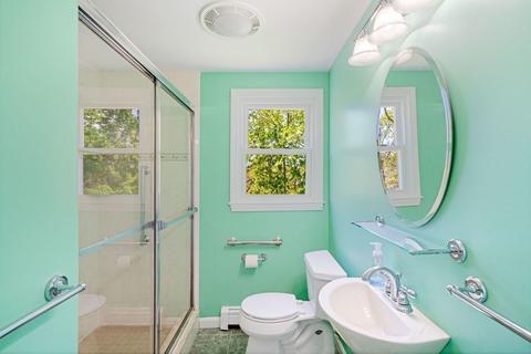 34 Parkview Rd, Reading, MA 01867 photo 14