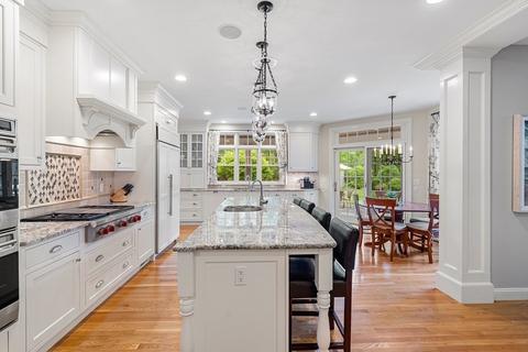 4 Farmstead Way, Acton, MA 01720 photo 3