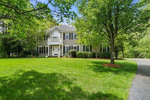 4 Farmstead Way, Acton, MA 01720 photo 2