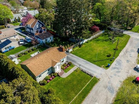 6 Robert St, Fairhaven, MA 02719 photo 1