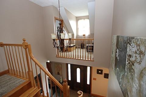4 Upland Rd, Saugus, MA 01906 photo 17