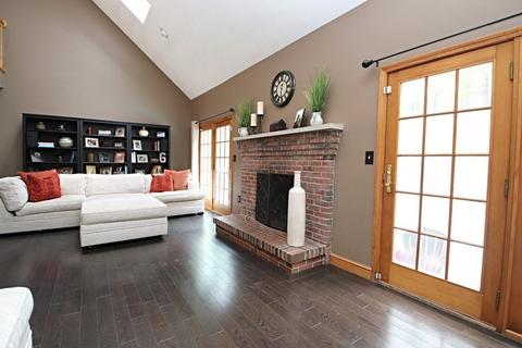 4 Upland Rd, Saugus, MA 01906 photo 14
