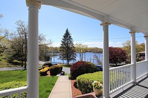 4 Upland Rd, Saugus, MA 01906 photo 4