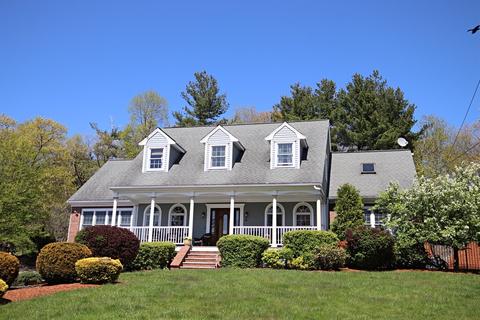 4 Upland Rd, Saugus, MA 01906 photo 1