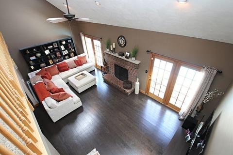 4 Upland Rd, Saugus, MA 01906 photo 16
