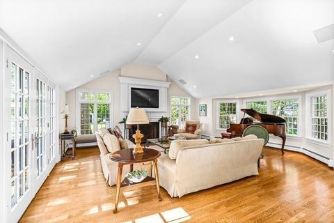 11 Longmeadow Rd, Hingham, MA 02043 photo 11