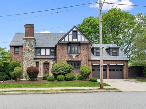 18 Albany St, Fall River, MA 02720 photo 3