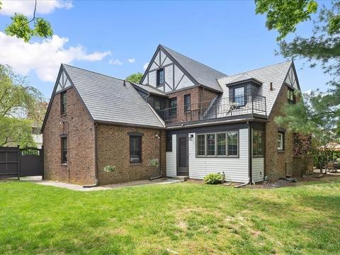 18 Albany St, Fall River, MA 02720 photo 5