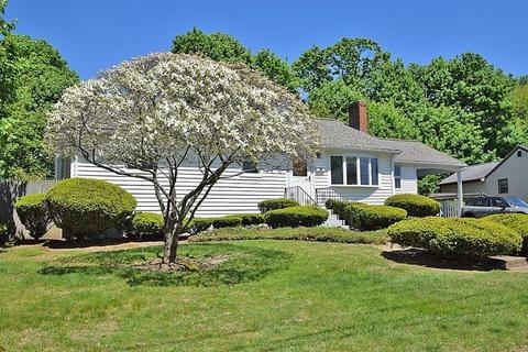 17 Canavan Dr, Randolph, MA 02368 photo 2