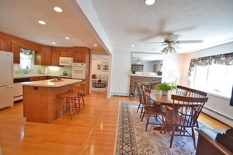 17 Canavan Dr, Randolph, MA 02368 photo 6