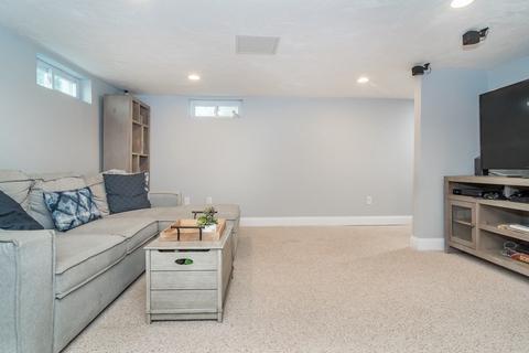 4 Perry Rd, Natick, MA 01760 photo 17