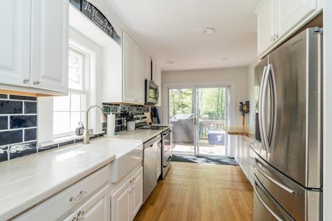 4 Perry Rd, Natick, MA 01760 photo 3