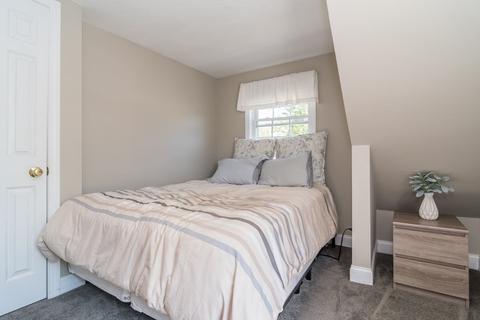 4 Perry Rd, Natick, MA 01760 photo 16