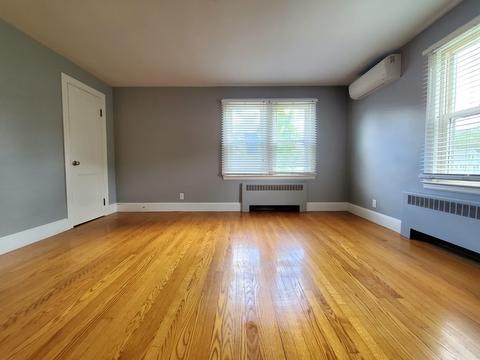 11 Grove St, Easthampton, MA 01027 photo 15