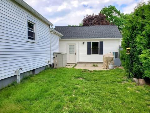 11 Grove St, Easthampton, MA 01027 photo 28