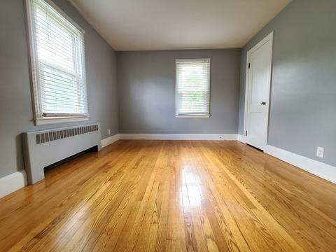 11 Grove St, Easthampton, MA 01027 photo 22
