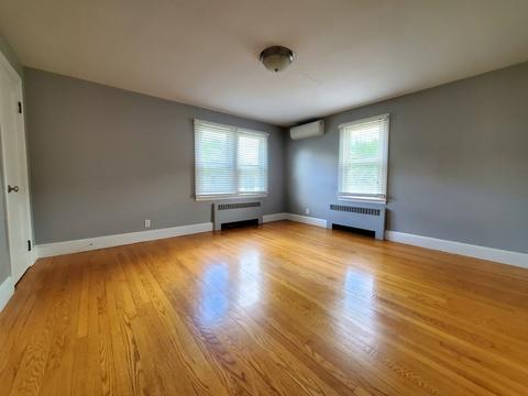 11 Grove St, Easthampton, MA 01027 photo 16
