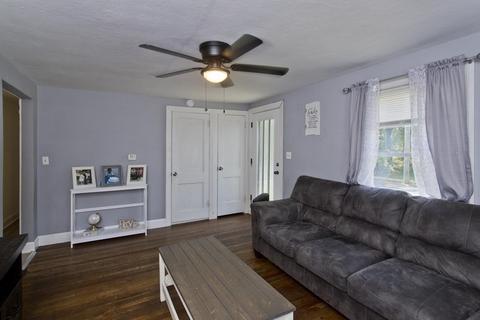 797 Armory St, Springfield, MA 01107 photo 5